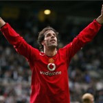 NEWCASTLE, ENGLAND - AUGUST 28:  Ruud Van Nistelrooy of Manchester United celebrates scoring the second goal during the Barclays Premiership match between Newcastle United and Manchester United at St James' Park on August 28, 2005 in Newcastle, England.  (Photo by Alex Livesey/Getty Images) *** Local Caption *** Ruud Van Nistelrooy