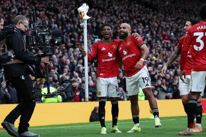 0_GettyImages-2256130954